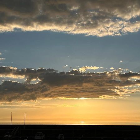 Mon Balcon Face A La Mer - Les Marinas Deauville Luaran gambar