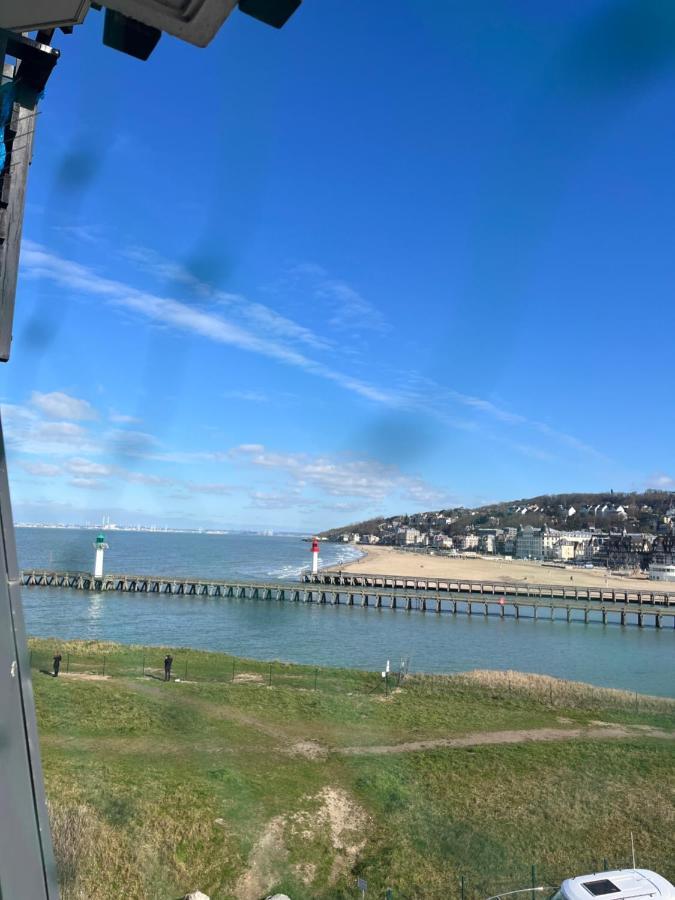 Mon Balcon Face A La Mer - Les Marinas Deauville Luaran gambar